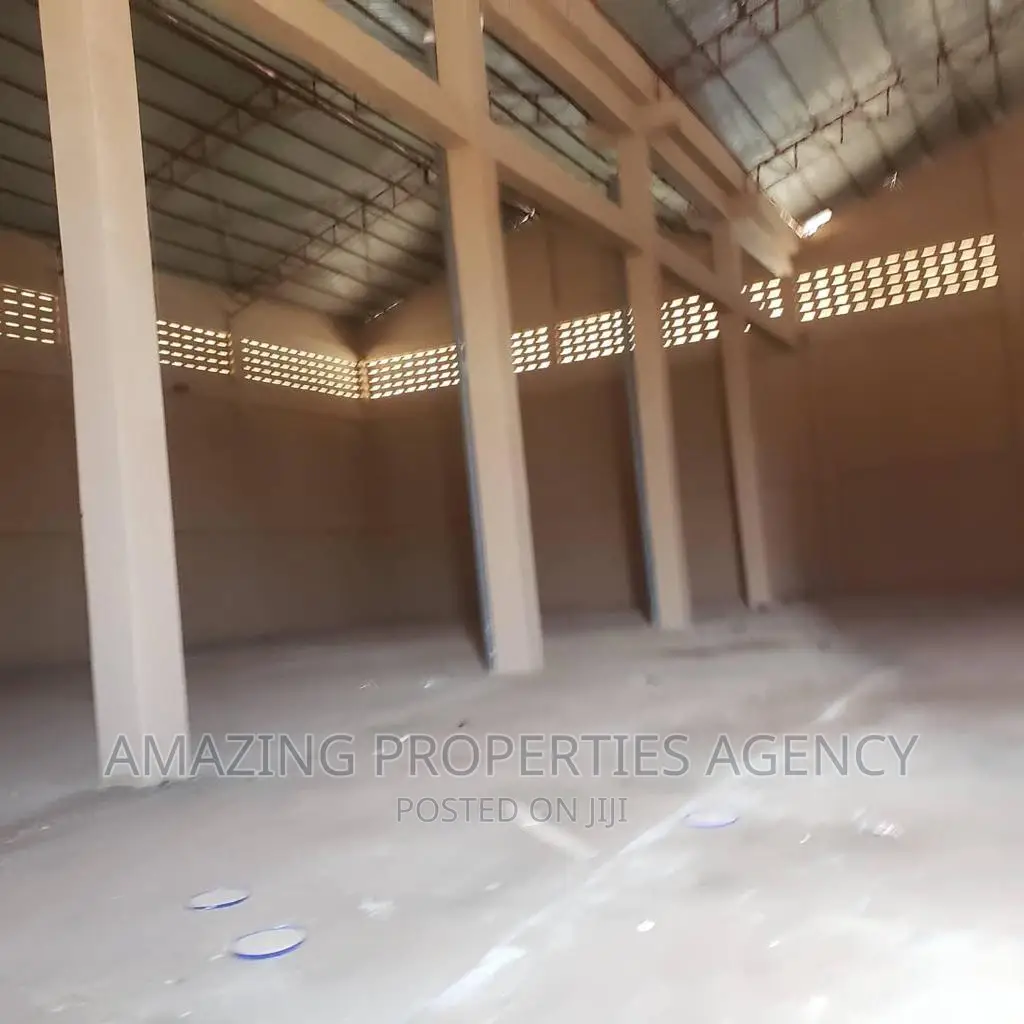 1000sqm Warehouse for Rent at Spintex in Spintex