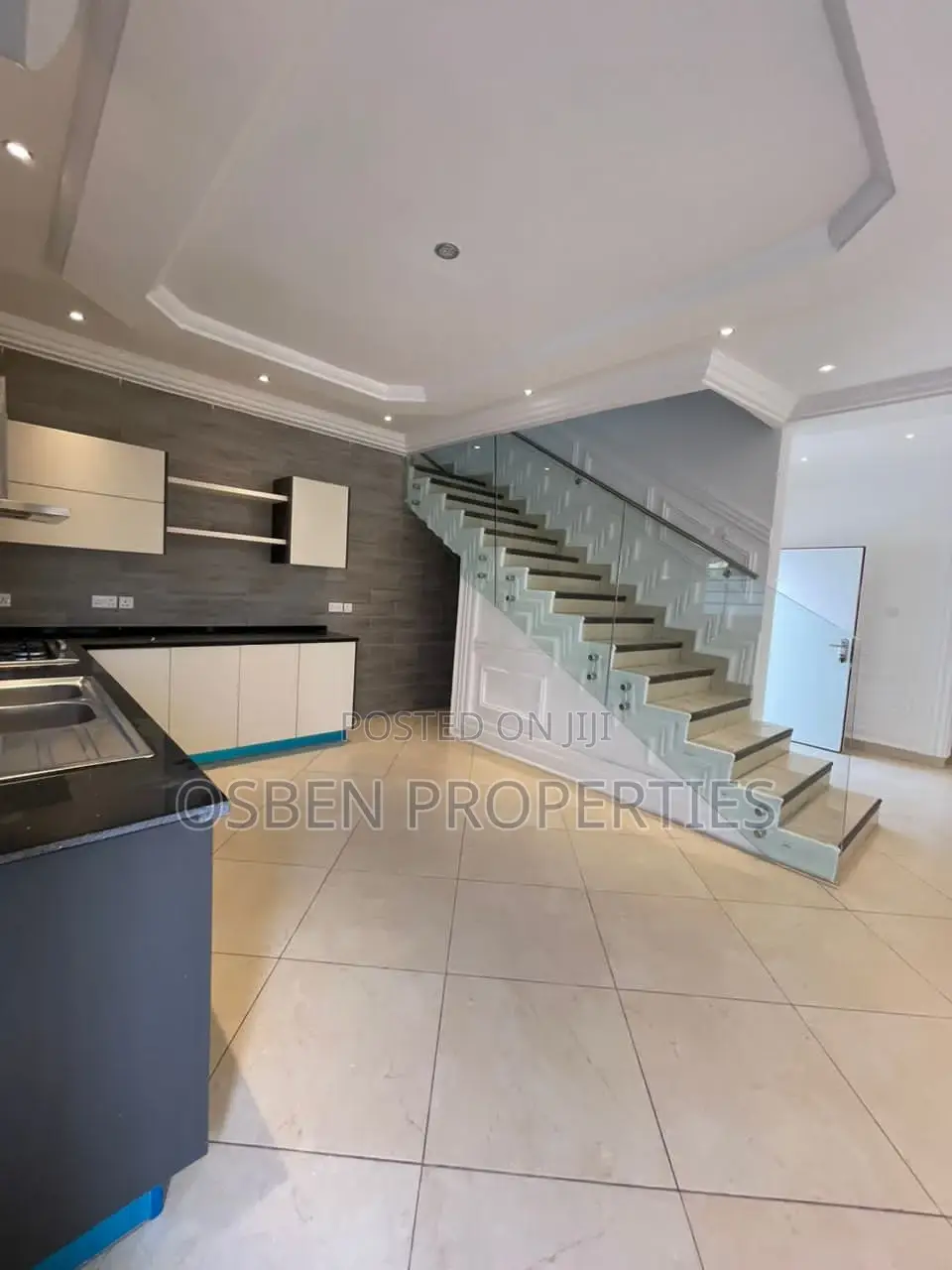 3bdrm Duplex in Pleasant Properties, East Legon for rent in East Legon