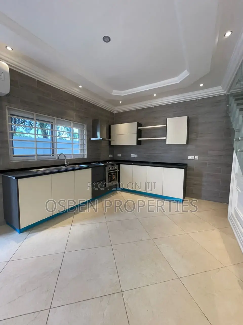 3bdrm Duplex in Pleasant Properties, East Legon for rent in East Legon