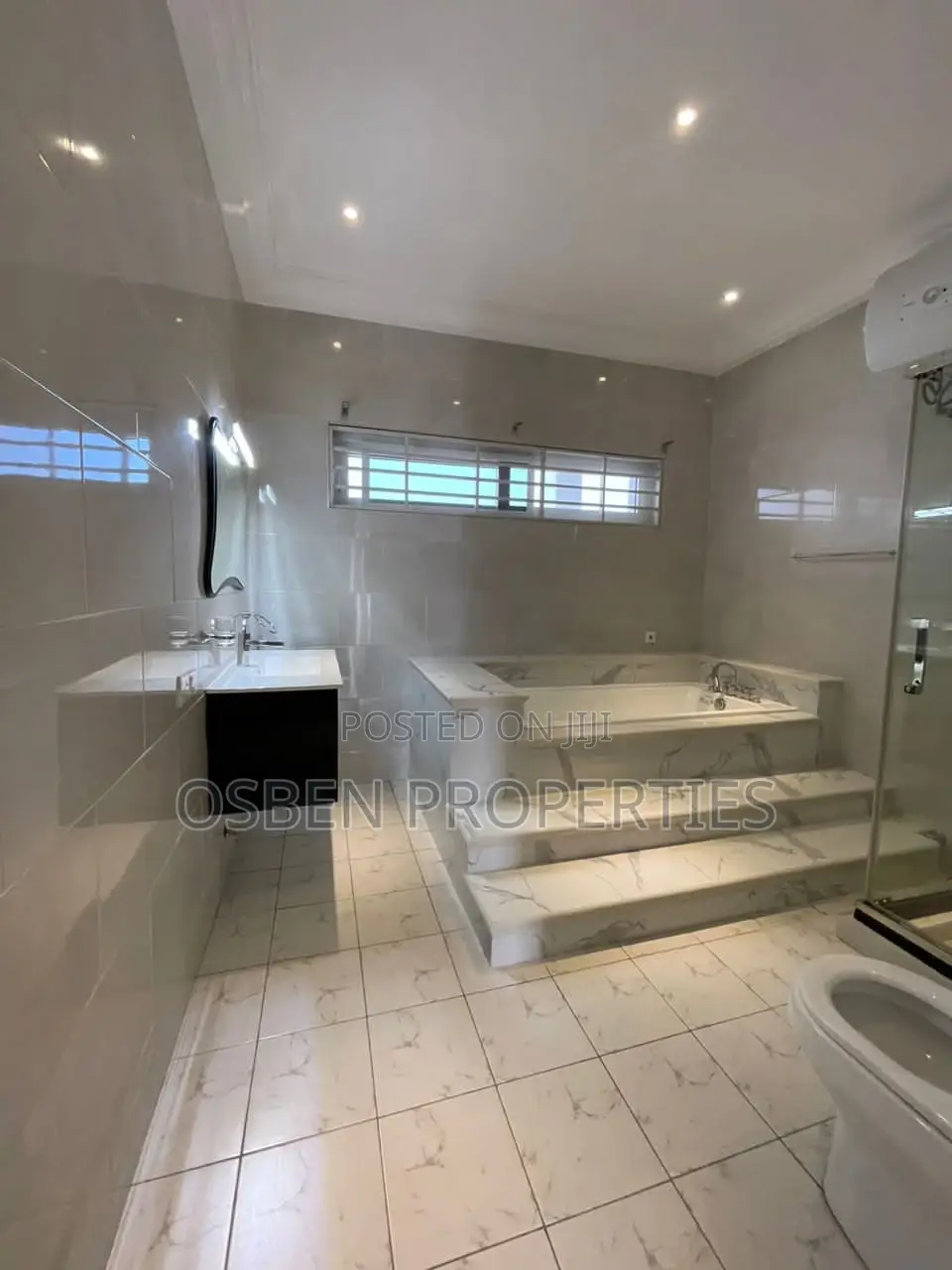 3bdrm Duplex in Pleasant Properties, East Legon for rent in East Legon