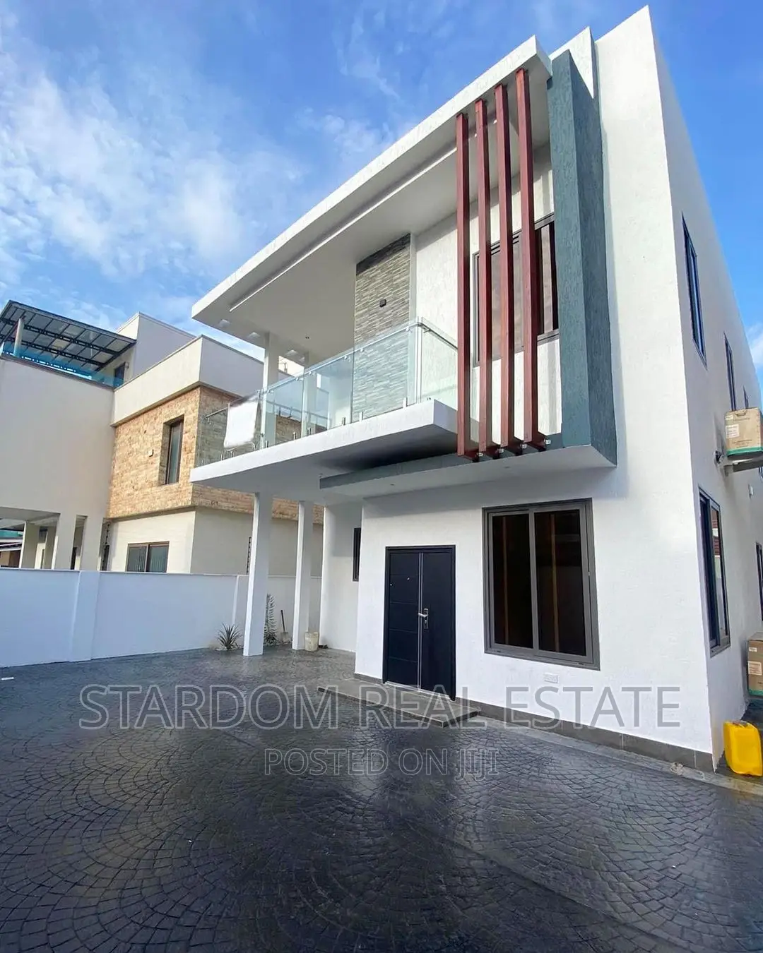 4bdrm Duplex in Adjiriganor for rent in Adjiriganor