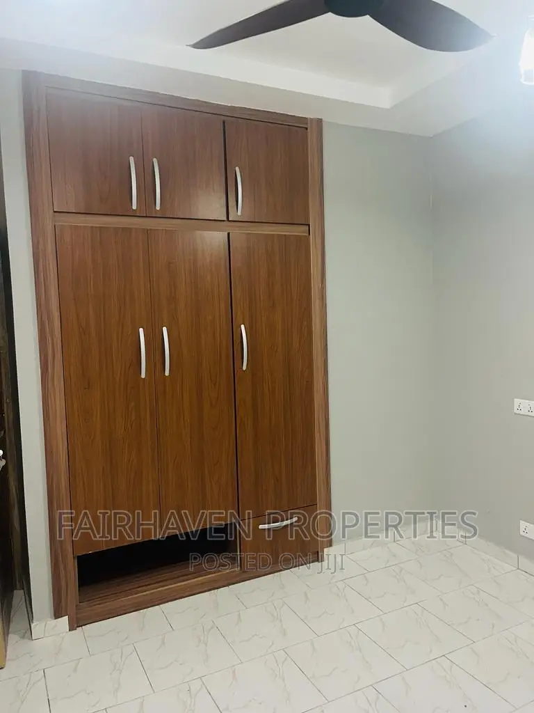 4bdrm House in Spintex -18 for sale in Spintex