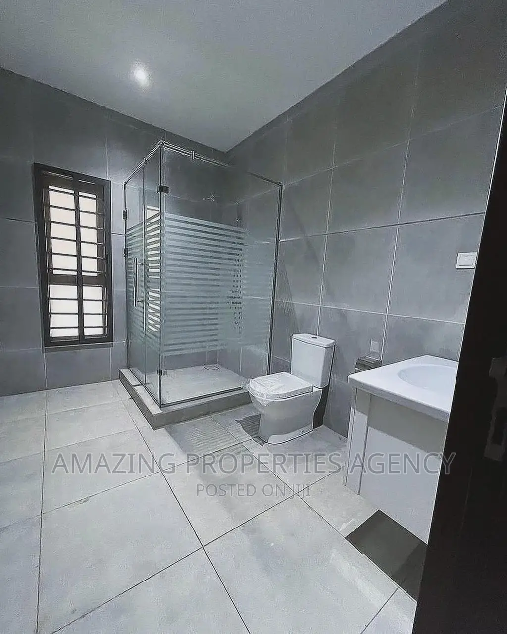 4bdrm House in East Legon for sale in East Legon