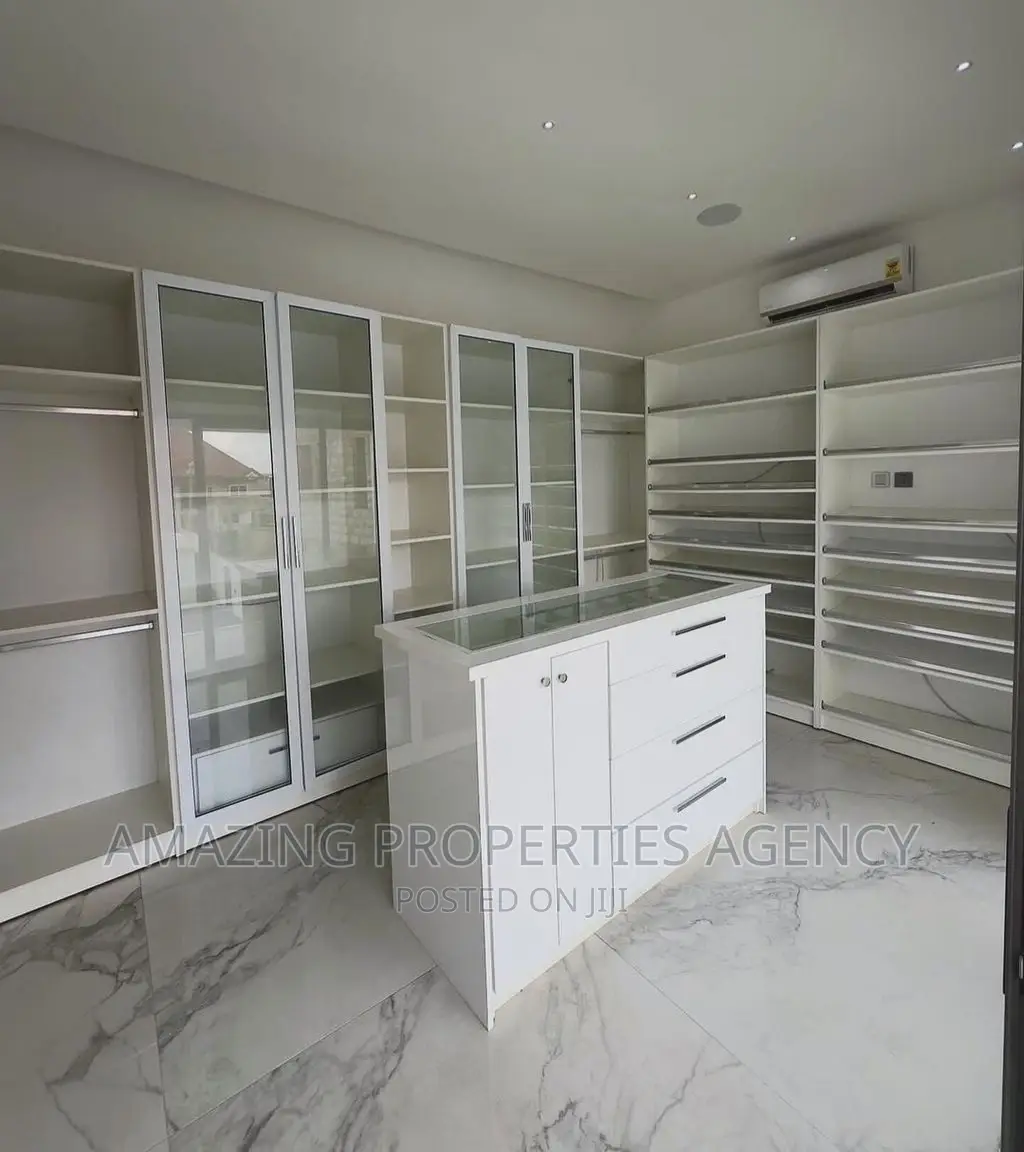 4bdrm House in East Legon for sale in East Legon