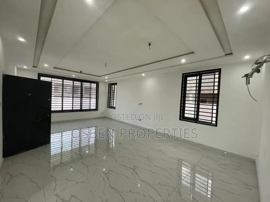 4bdrm Duplex in Pleasant Properties, East Legon for sale in East Legon