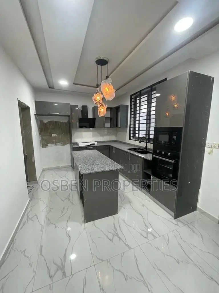 4bdrm Duplex in Pleasant Properties, East Legon for sale in East Legon