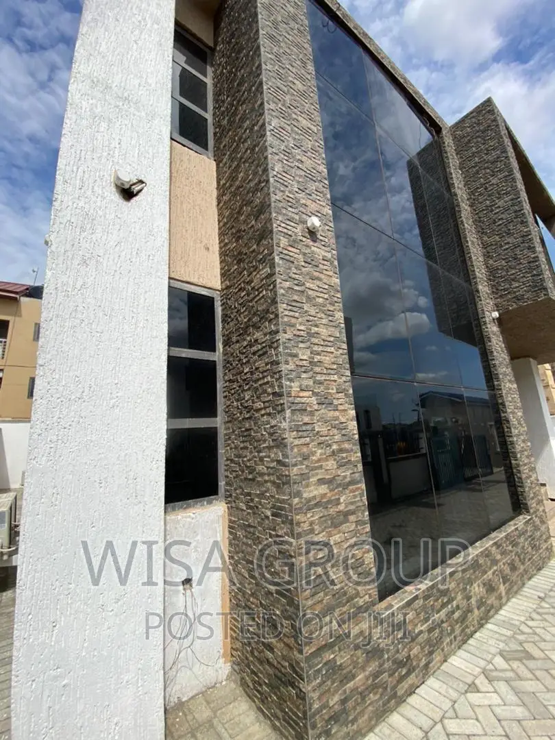 5bdrm Duplex in Wisa Groups, Accra Metropolitan for rent in Accra Metropolitan