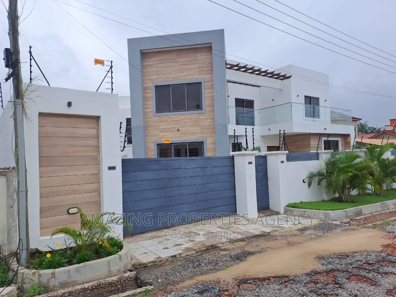 Furnished 3bdrm House in Aburi for sale in Aburi