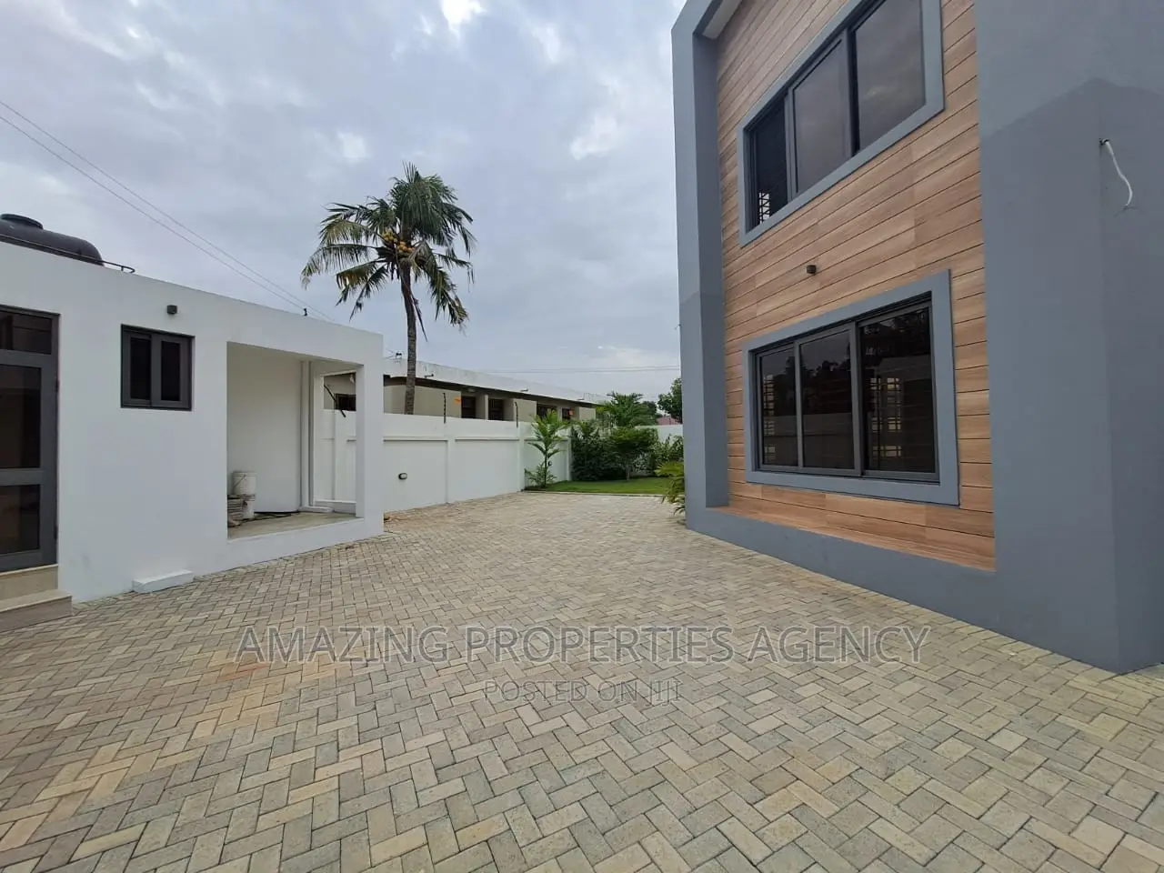 Furnished 3bdrm House in Aburi for sale in Aburi