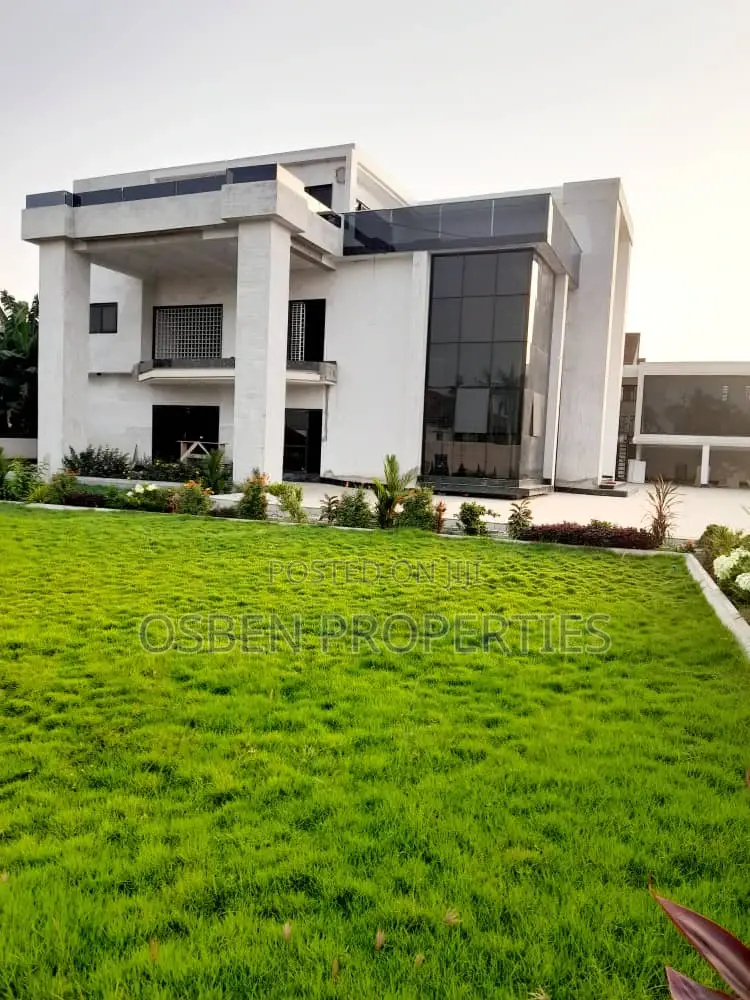 Furnished 8bdrm Mansion in Pleasant Properties, East Legon for sale in East Legon