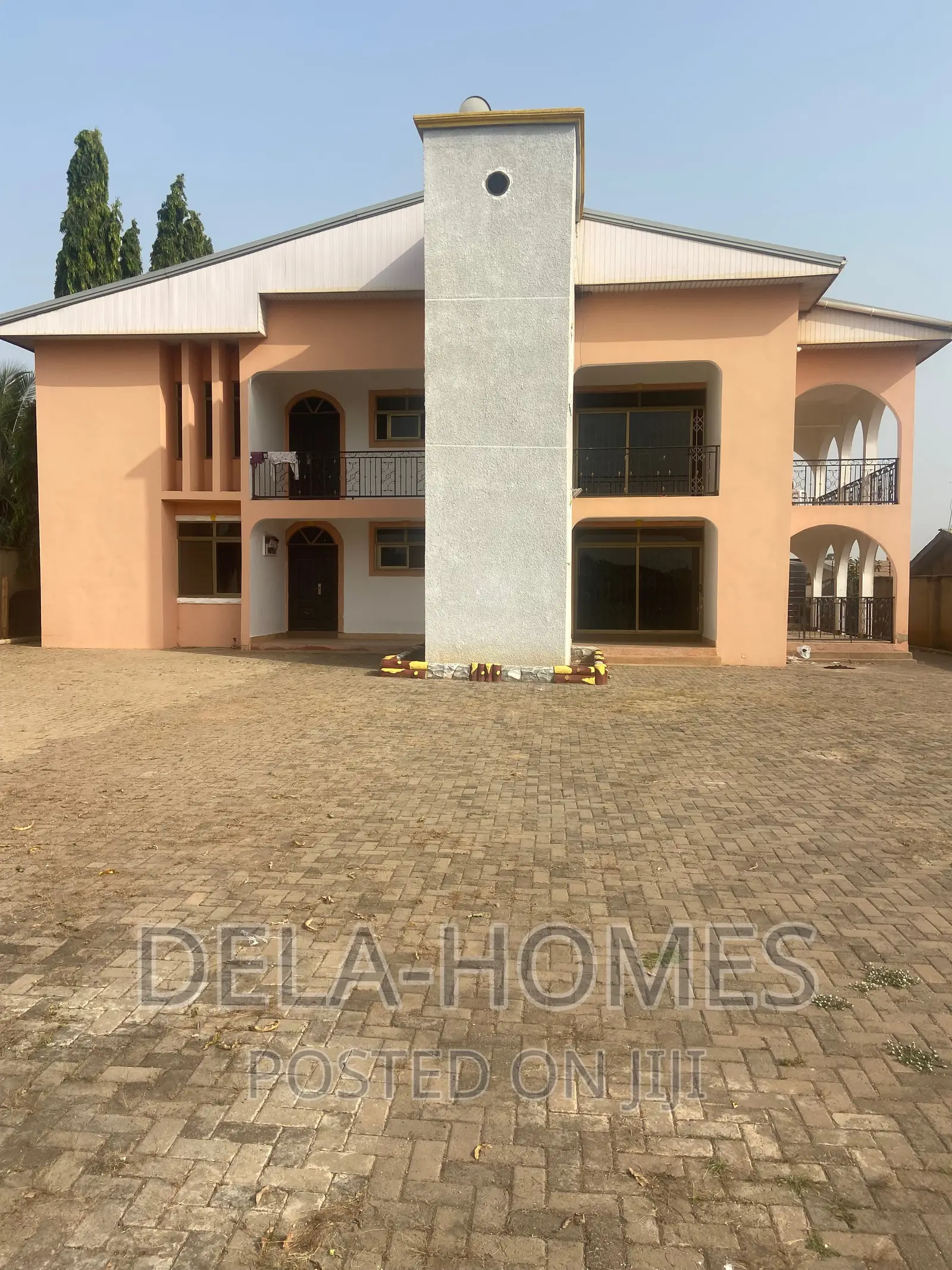 4bdrm Apartment in Ashiyie, Adenta for rent in Adenta