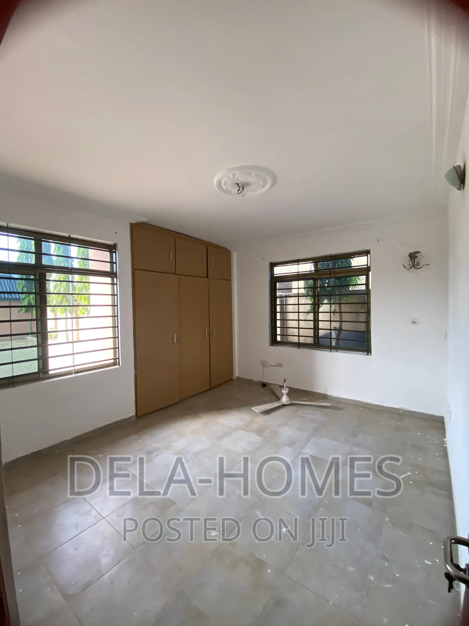 4bdrm Apartment in Ashiyie, Adenta for rent in Adenta