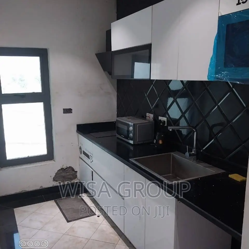 6bdrm Mansion in Wisa Groups, Last Stop for sale in Last Stop