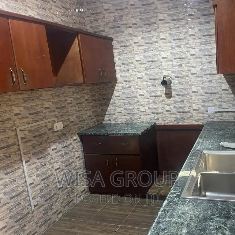 4bdrm Duplex in Wisa Groups, Last Stop for rent in Last Stop