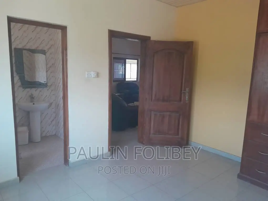 6bdrm House in Dg Properties, NIC for rent in NIC