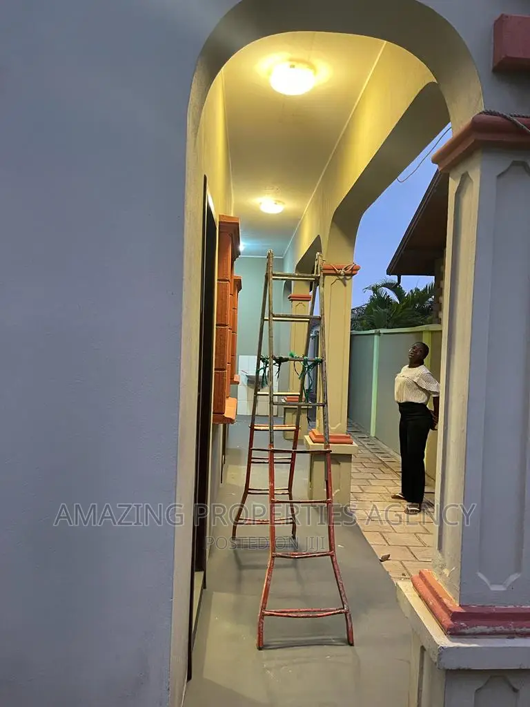 5bdrm House in Tema Metropolitan for rent in Tema Metropolitan