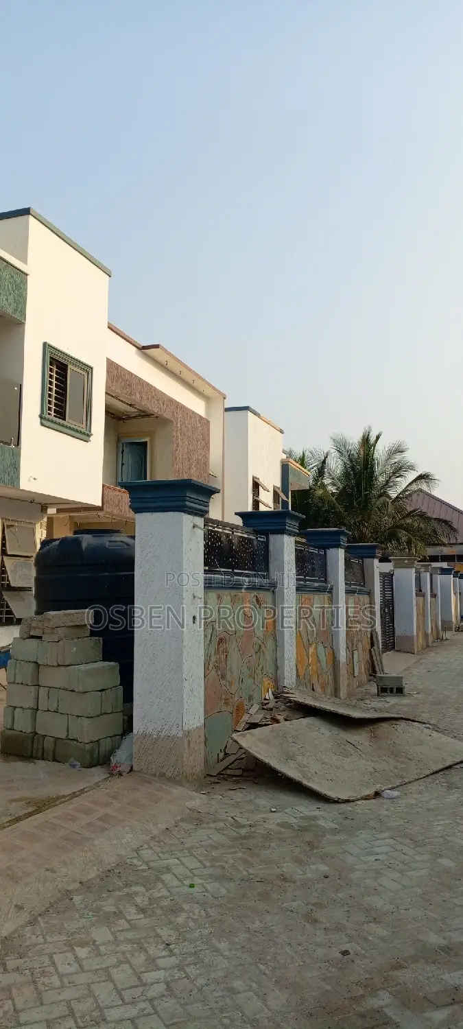 4bdrm Duplex in Pleasant Properties, Spintex for sale in Spintex