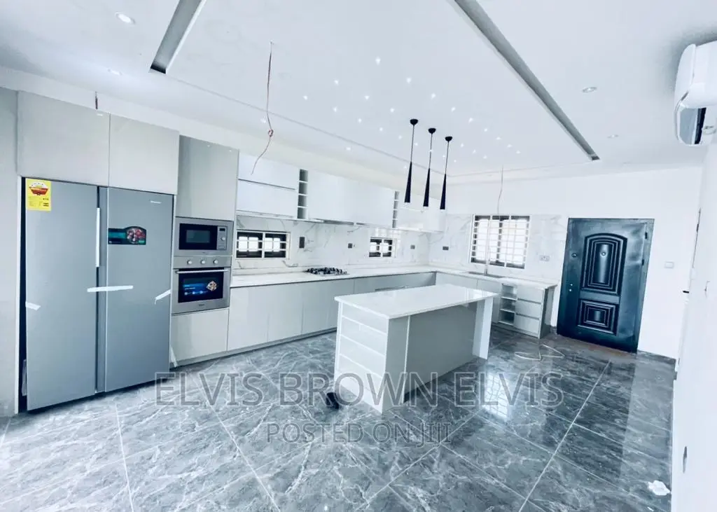 4bdrm House in Lakesid, Ashaley Botwe for sale in Ashaley Botwe