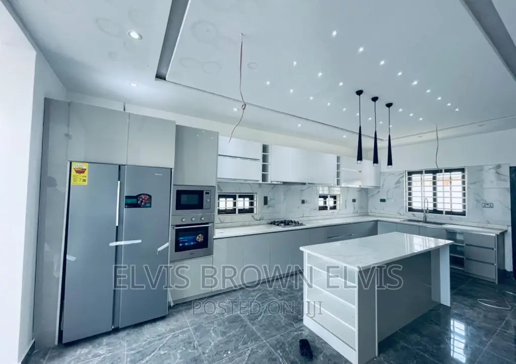 4bdrm House in Lakesid, Ashaley Botwe for sale in Ashaley Botwe