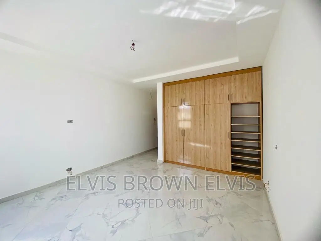 4bdrm House in East Legon American for sale in East Legon