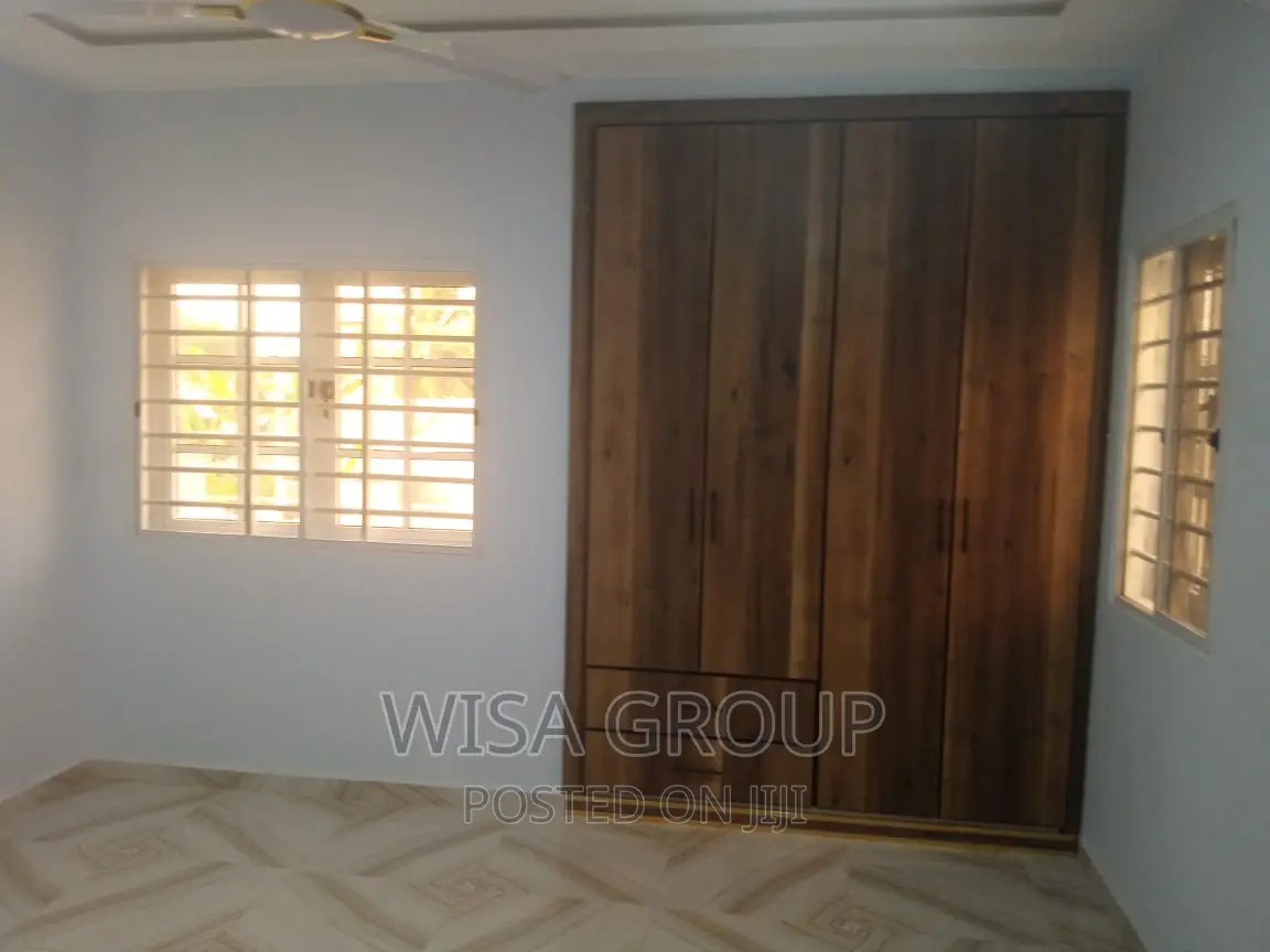 4bdrm Duplex in Wisa Groups, Last Stop for rent in Last Stop