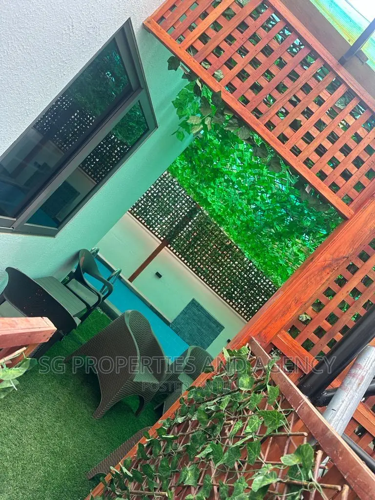 4bdrm Mansion in East Legon for sale in East Legon