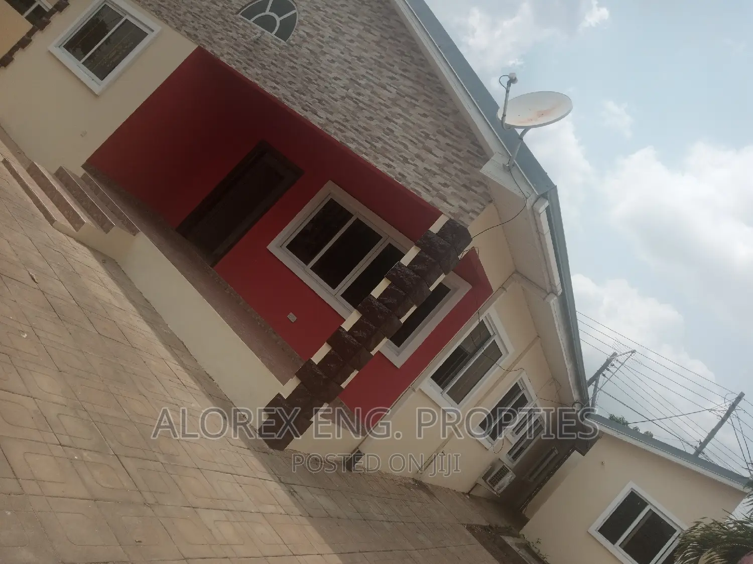 3bdrm House in $550 Ghana Flag, Oyarifa for rent in Oyarifa