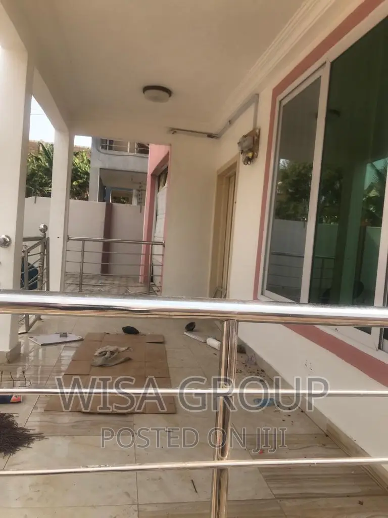 5bdrm Duplex in Wisa Groups, Accra Metropolitan for rent in Accra Metropolitan