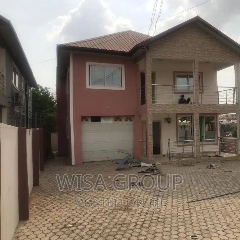 5bdrm Duplex in Wisa Groups, Accra Metropolitan for rent in Accra Metropolitan