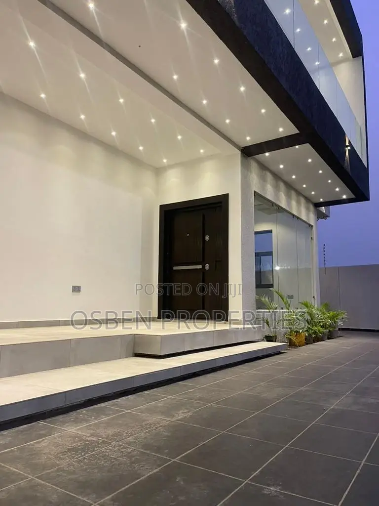8bdrm Mansion in Pleasant Properties, Cantonments for sale in Cantonments
