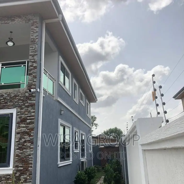5bdrm Duplex in Wisa Groups, Accra Metropolitan for rent in Accra Metropolitan