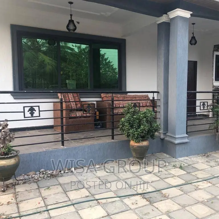 5bdrm Duplex in Wisa Groups, Accra Metropolitan for rent in Accra Metropolitan