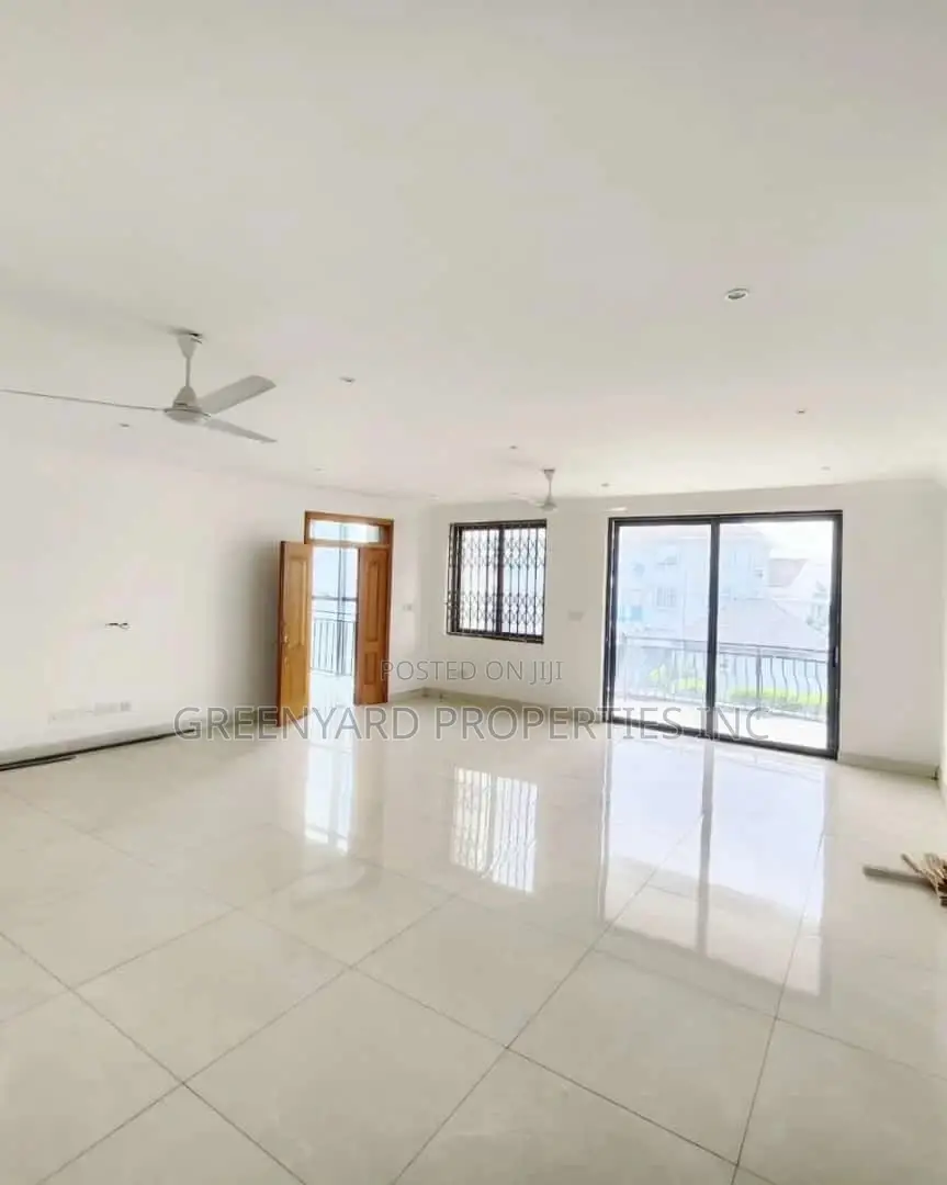 3bdrm Apartment in American House, East Legon for rent in East Legon