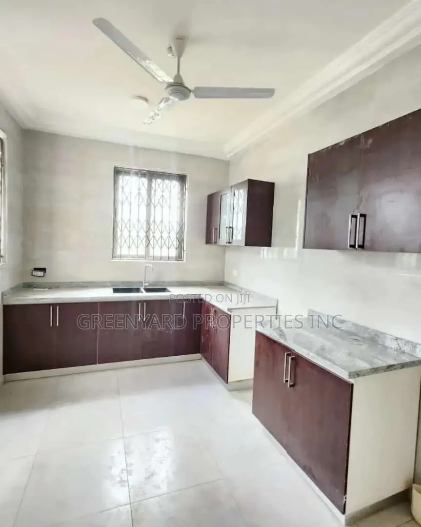 3bdrm Apartment in American House, East Legon for rent in East Legon