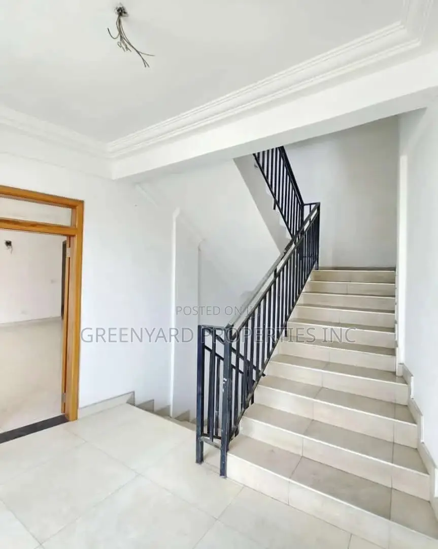3bdrm Apartment in American House, East Legon for rent in East Legon