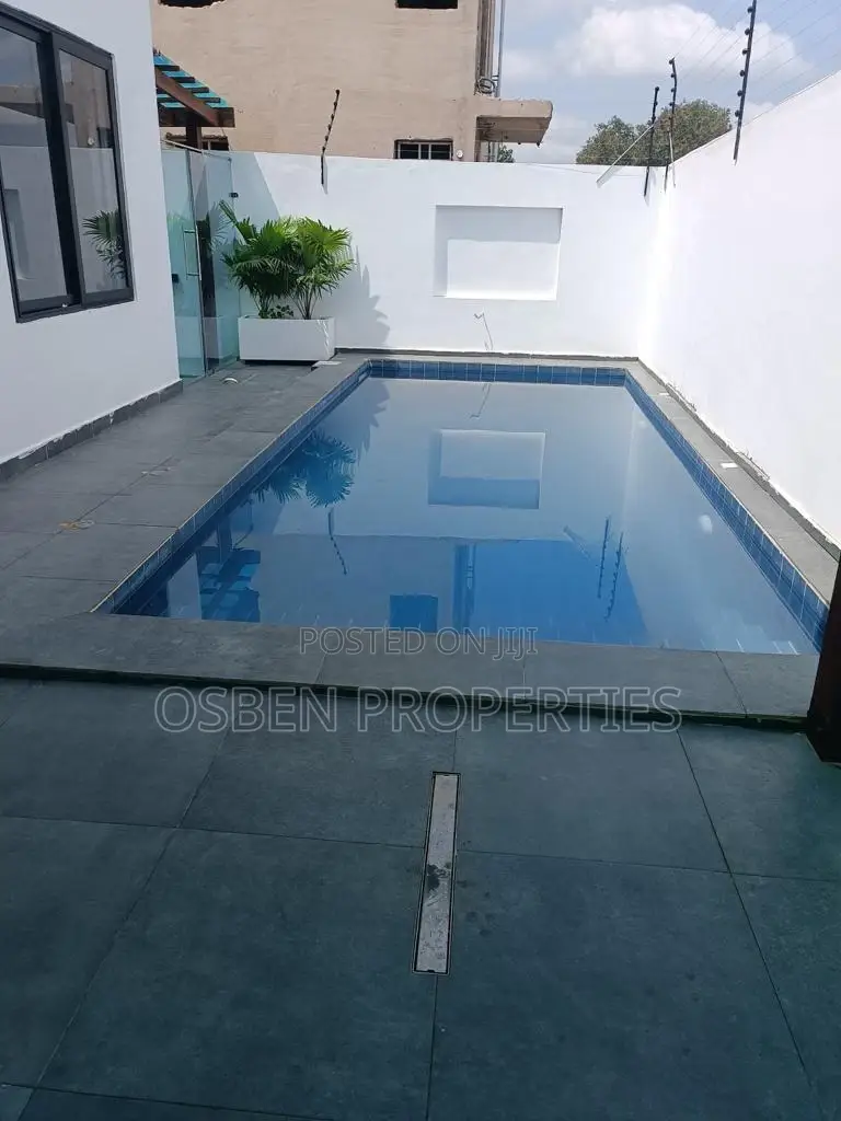 3bdrm Duplex in Pleasant Properties, Lake Side Estate for sale in Lake Side Estate