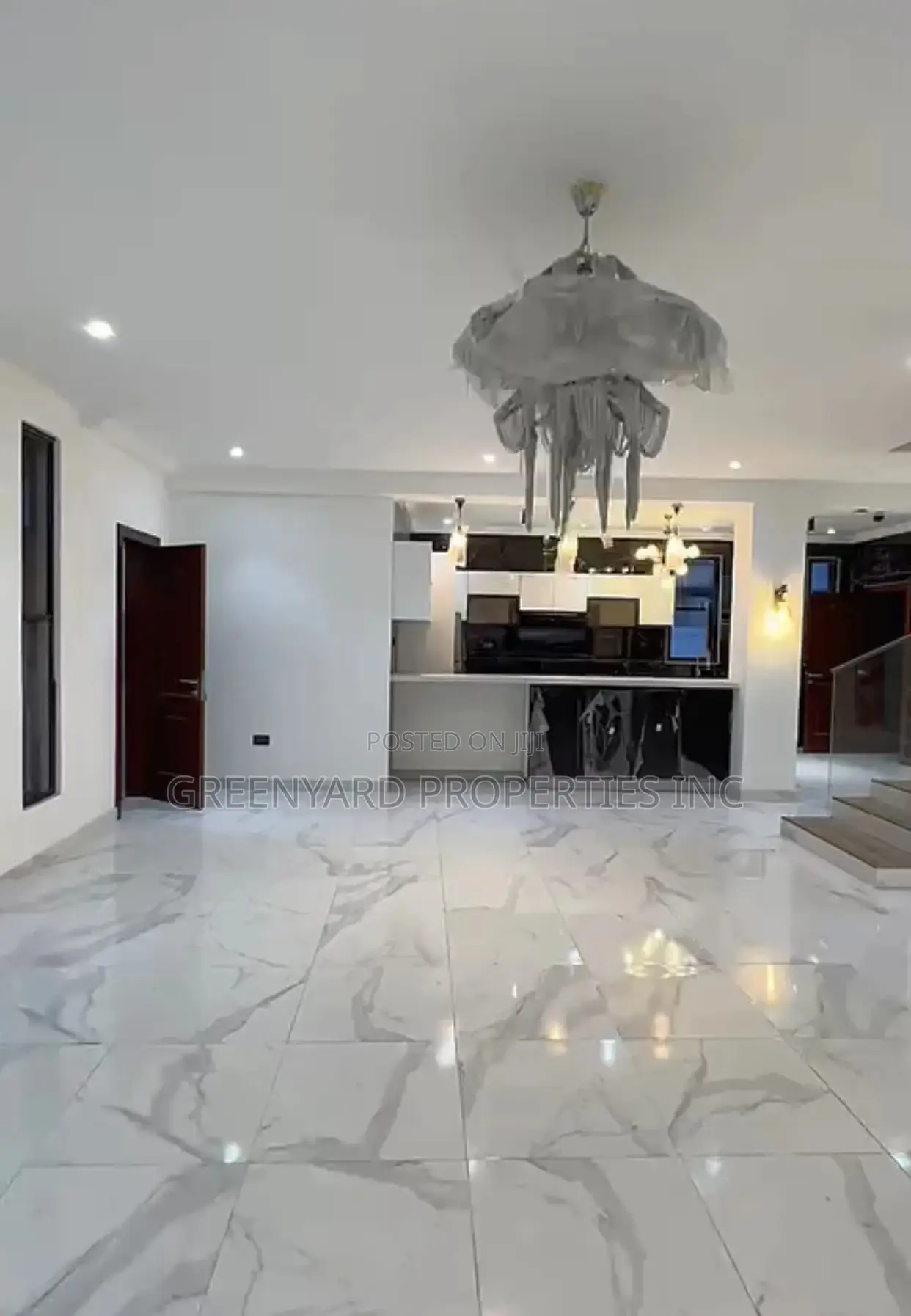 4bdrm Townhouse/Terrace in Anc Mall, East Legon for sale in East Legon