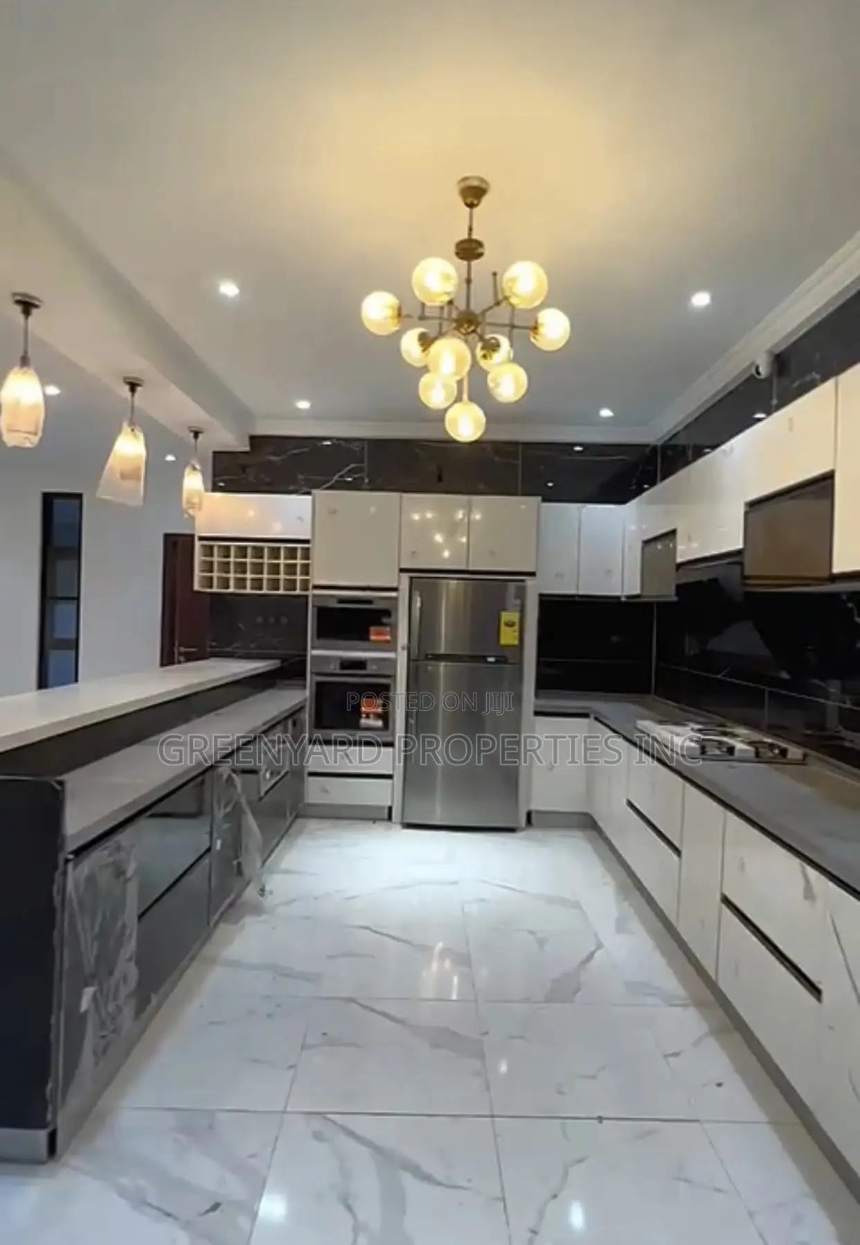 4bdrm Townhouse/Terrace in Anc Mall, East Legon for sale in East Legon