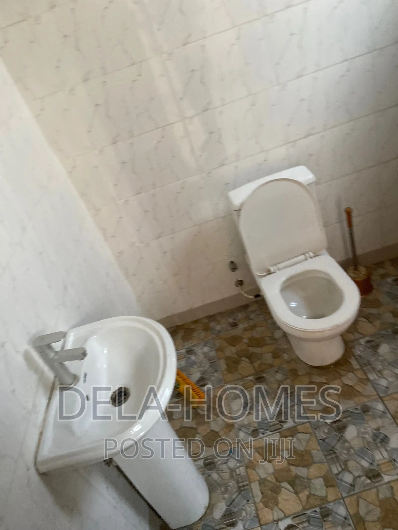 Chamber and Hall Self Contained for Rent at ADENTA. in Adenta