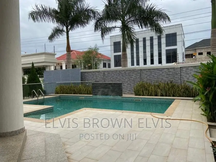 5bdrm House in Ogbojo, East Legon for sale in East Legon