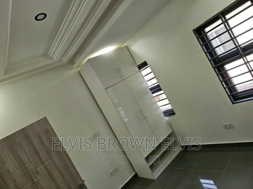 4bdrm House in Botwe Lakesid for sale in Ashaley Botwe