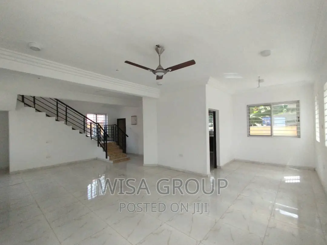 3bdrm Duplex in Wisa Groups, Accra Metropolitan for sale in Accra Metropolitan