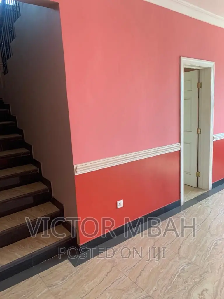5bdrm Duplex in Community 25 Tema for sale in Tema Metropolitan