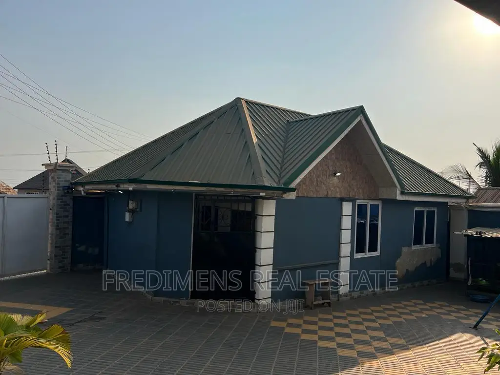 Furnished 5bdrm House in Fredimens Real, Kumasi Metropolitan for sale in Kumasi Metropolitan