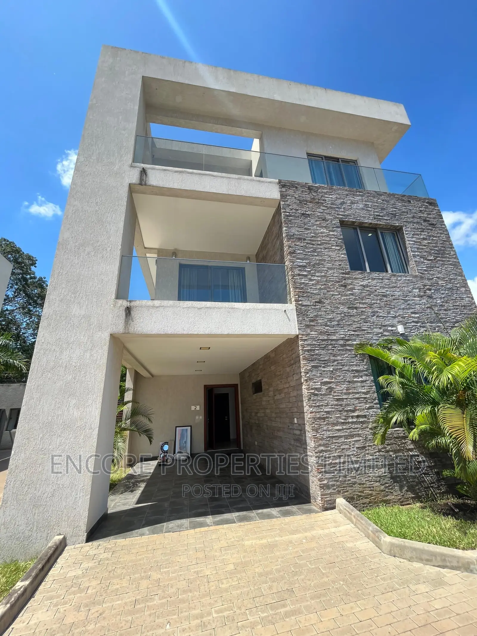 Furnished 4bdrm Townhouse / Terrace for rent in Airport Residential Area