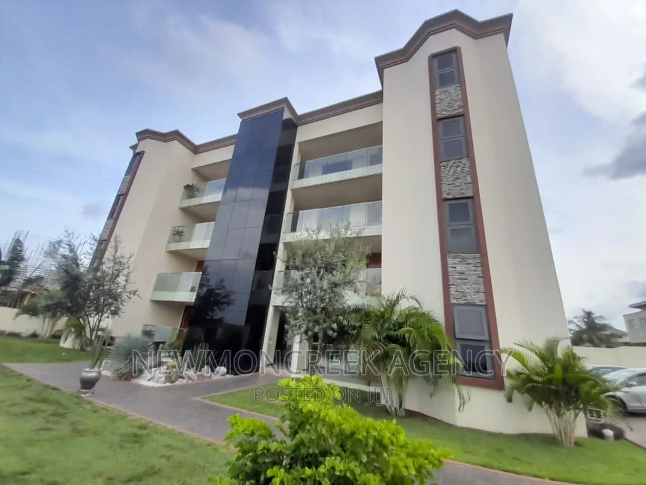Furnished 2bdrm Apartment in Regimanuel Est.Road, Accra Metropolitan in Accra Metropolitan