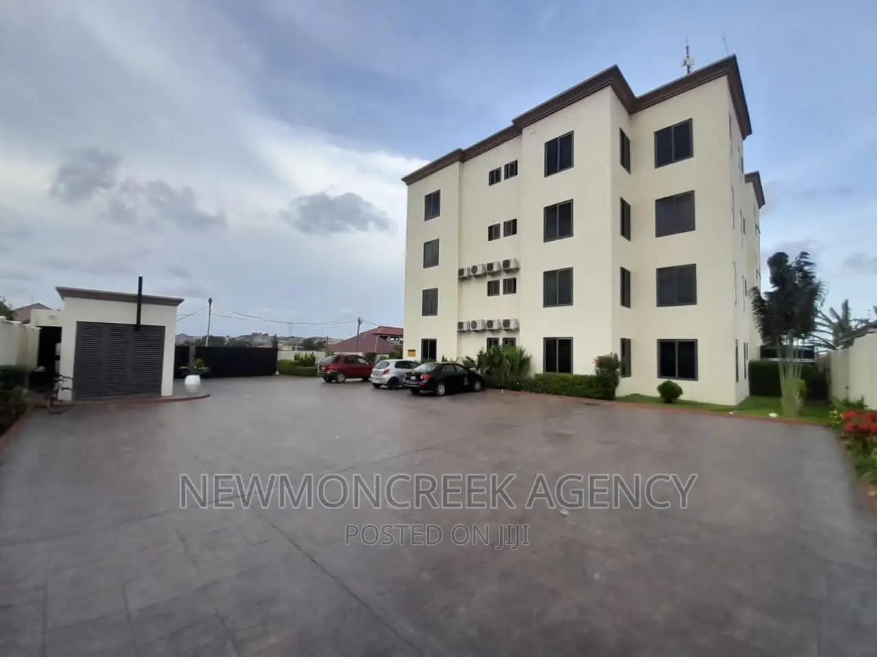 Furnished 2bdrm Apartment in Regimanuel Est.Road, Accra Metropolitan in Accra Metropolitan