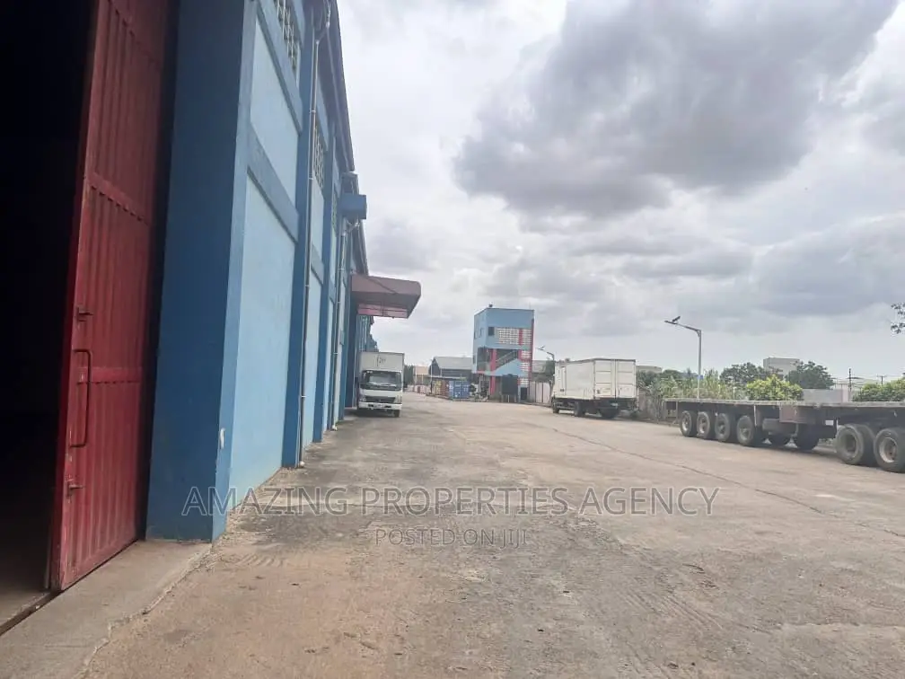 1500sqm Warehouse for Rent at Spintex in Spintex