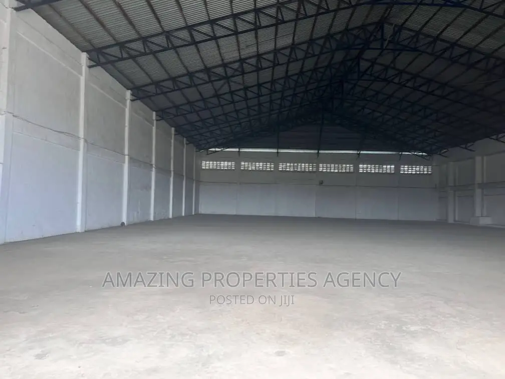 1500sqm Warehouse for Rent at Spintex in Spintex
