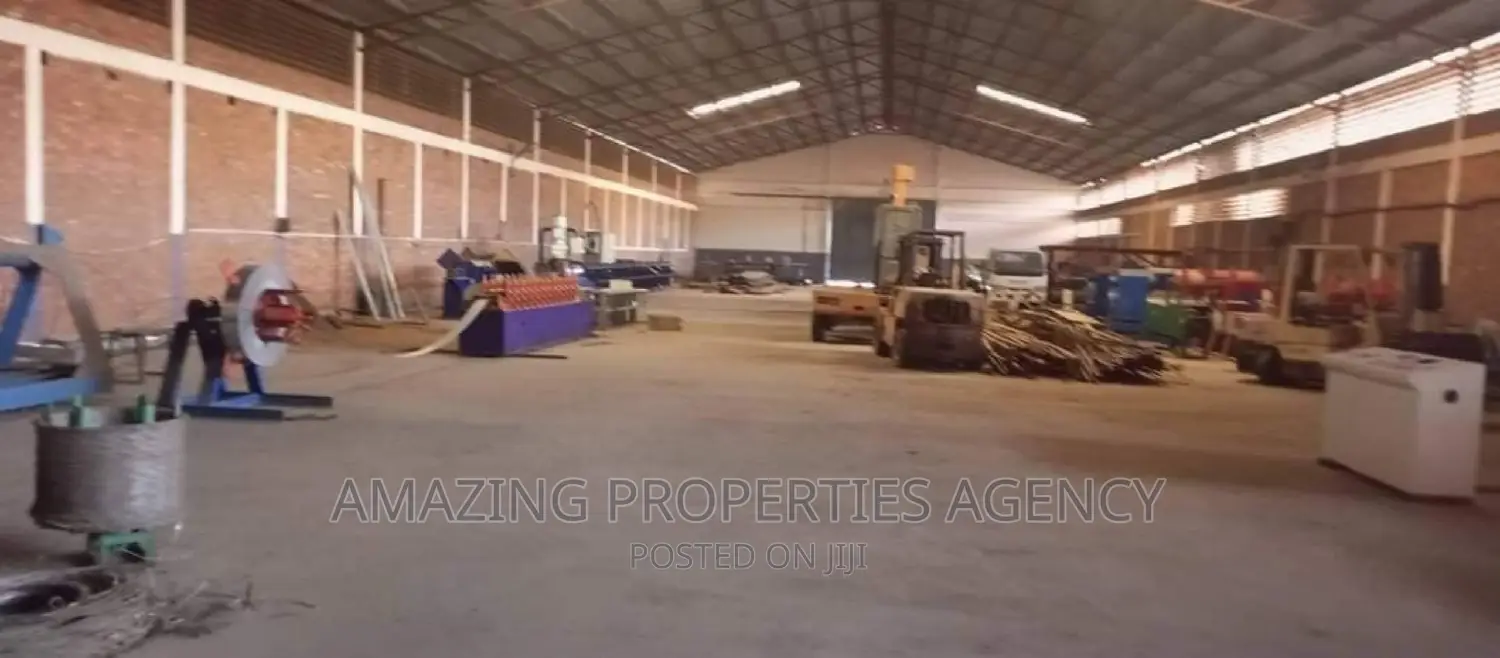 1000sqm Warehouse to Let at Dzorwulu in Dzorwulu